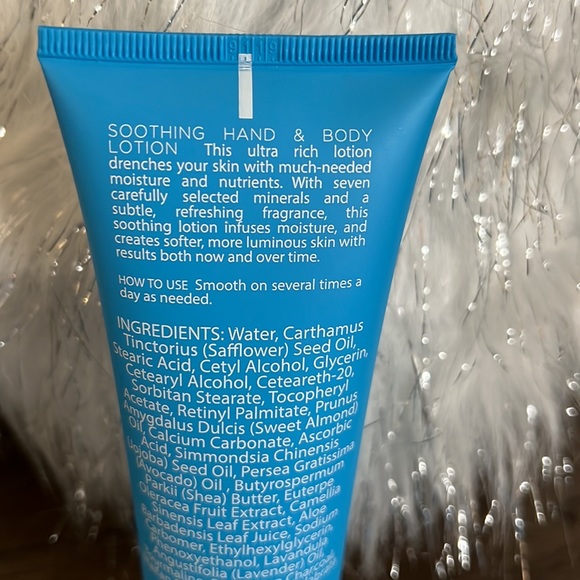 Quench Skincare New Quench Micro Water Complex Soothing Hand Body